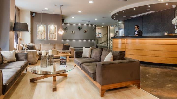 Acropolis Select Hotel