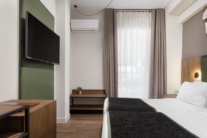 Acropolis Select Hotel