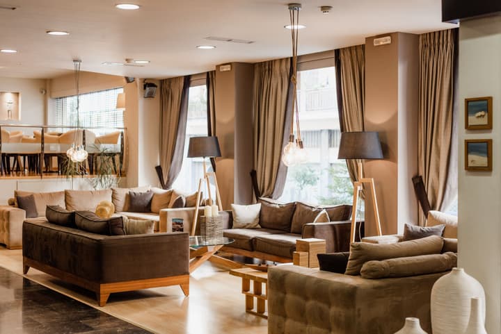 Acropolis Select Hotel