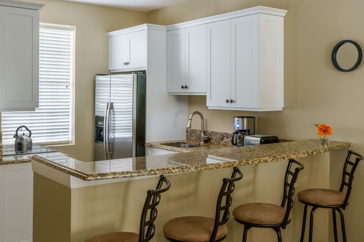 Olde Marco Island Inn and Suites