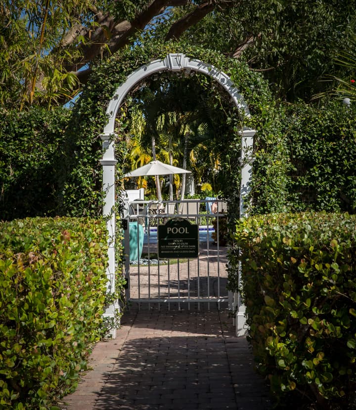 Olde Marco Island Inn and Suites