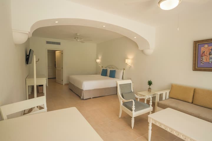 Iberostar Waves Punta Cana - All Inclusive