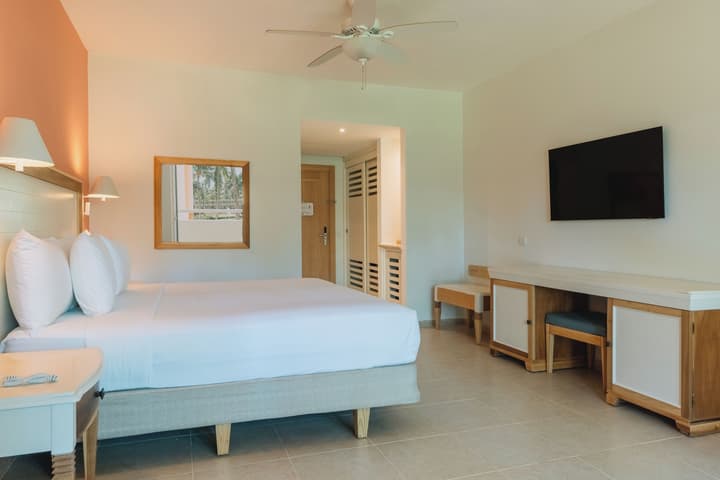 Iberostar Waves Punta Cana - All Inclusive