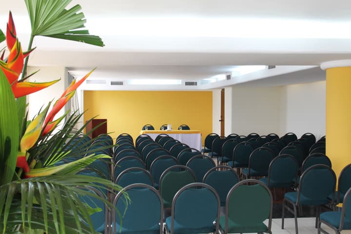 Torre De Cali Plaza Hotel