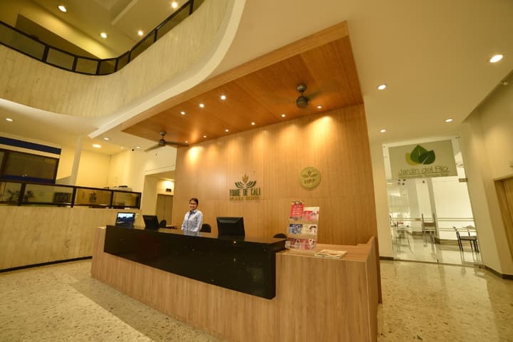 Torre De Cali Plaza Hotel