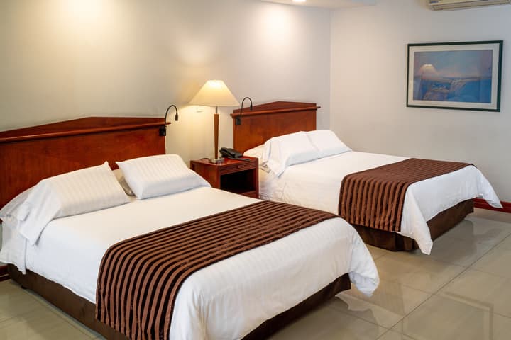 Torre De Cali Plaza Hotel