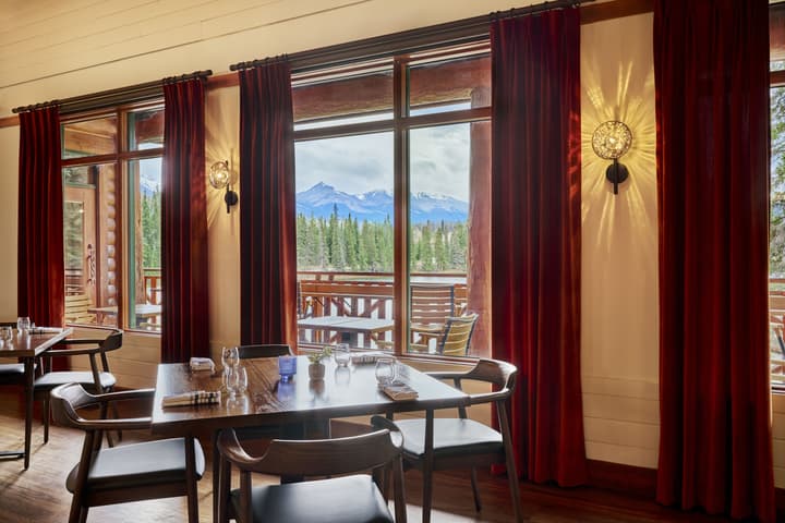 Pyramid Lake Lodge