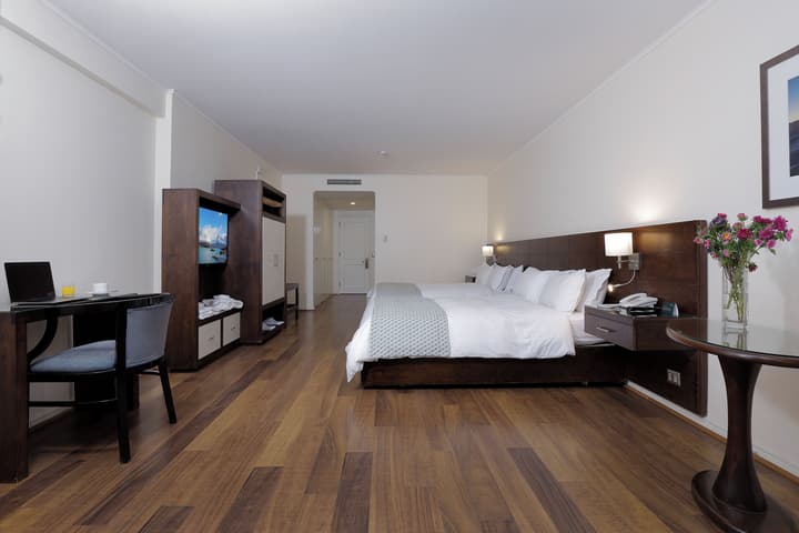 MR Hotel