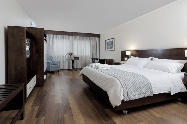 MR Hotel