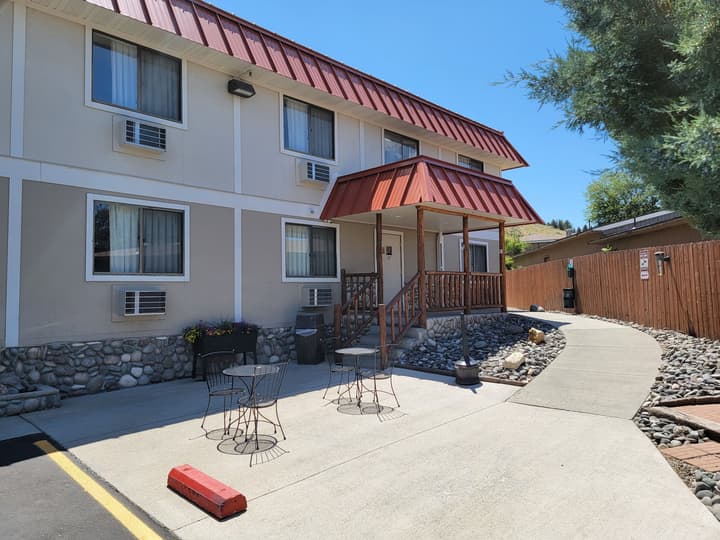 Super 8 by Wyndham Cody