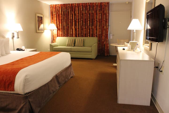 Ramada by Wyndham Kissimmee Gateway