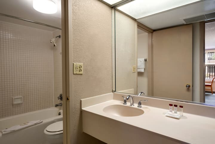 Ramada by Wyndham Kissimmee Gateway