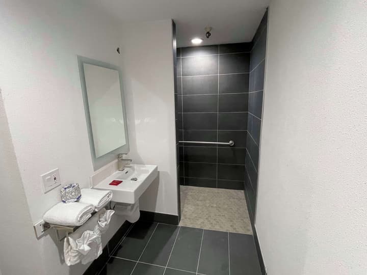 The Midtowner Hotel, SureStay Collection by Best Western