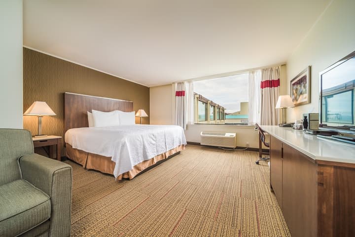 Coast Discovery Inn