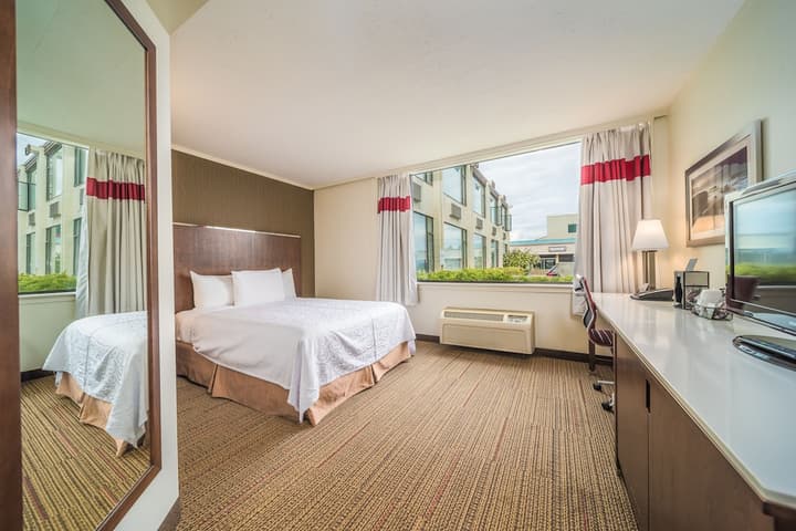 Coast Discovery Inn