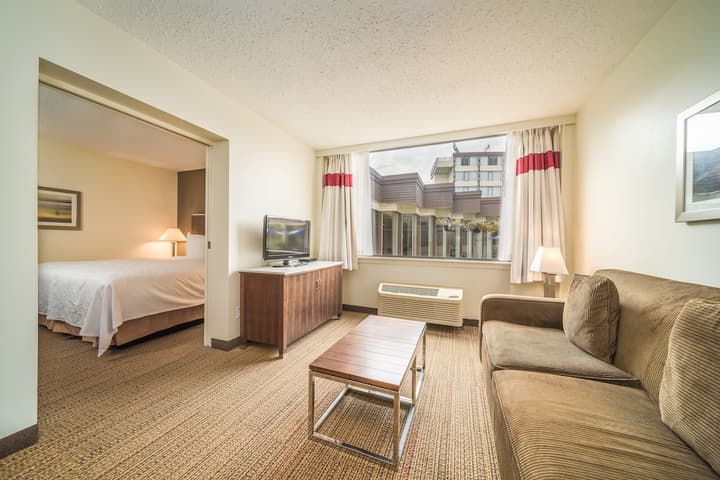 Coast Discovery Inn