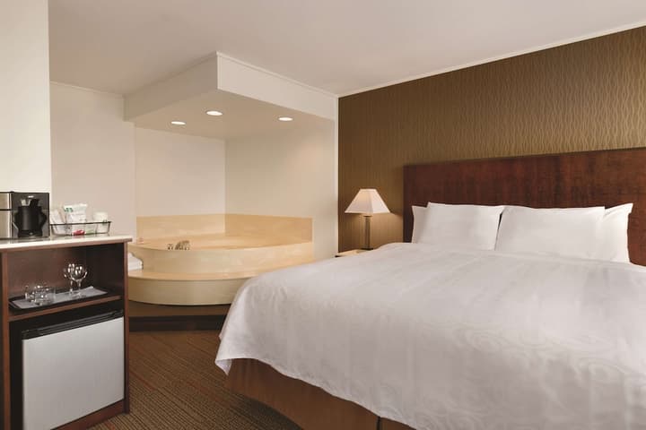 Coast Discovery Inn