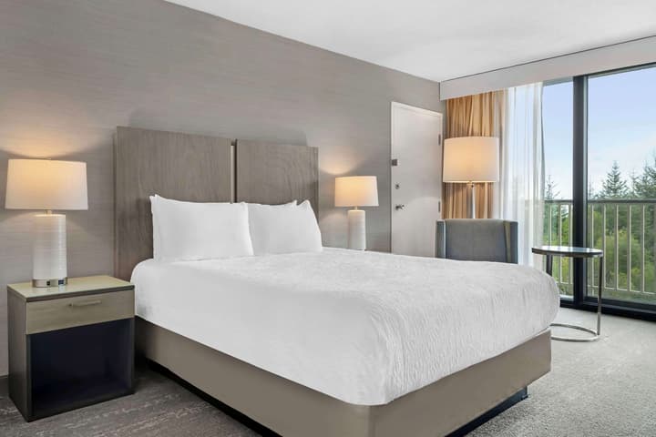 Best Western Plus Agate Beach Inn