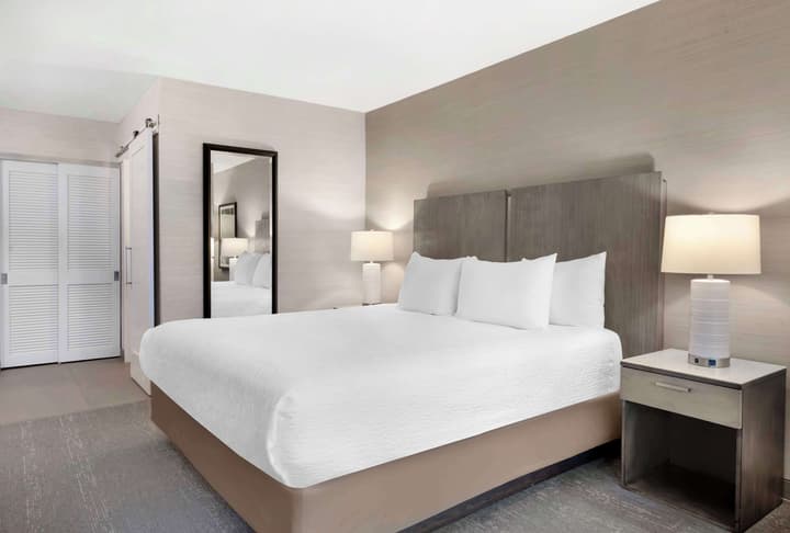 Best Western Plus Agate Beach Inn