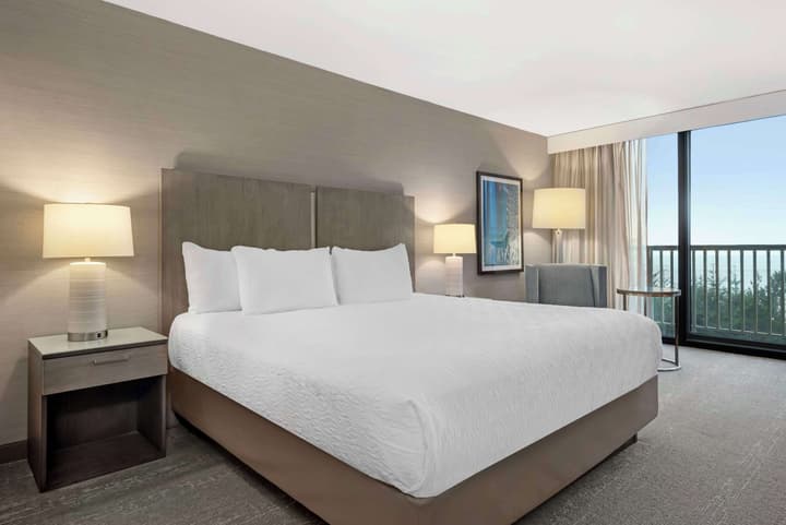 Best Western Plus Agate Beach Inn