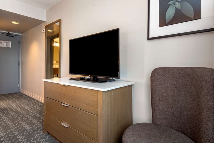 Best Western Plus Vancouver Airport Hotel