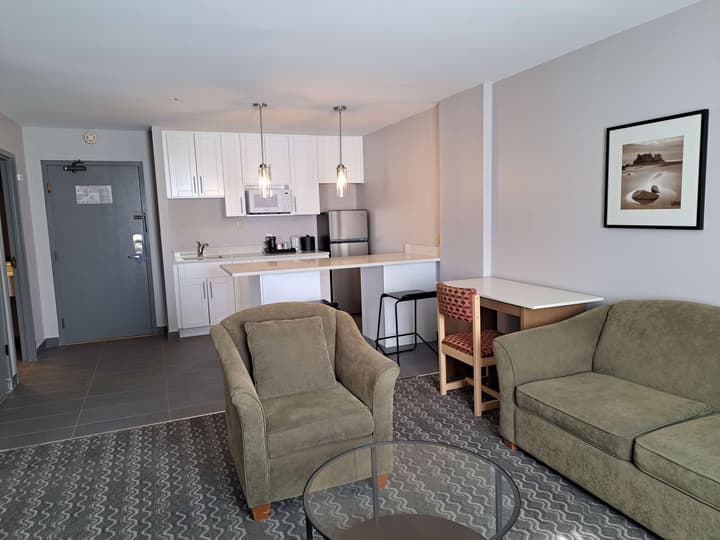 Best Western Plus Vancouver Airport Hotel