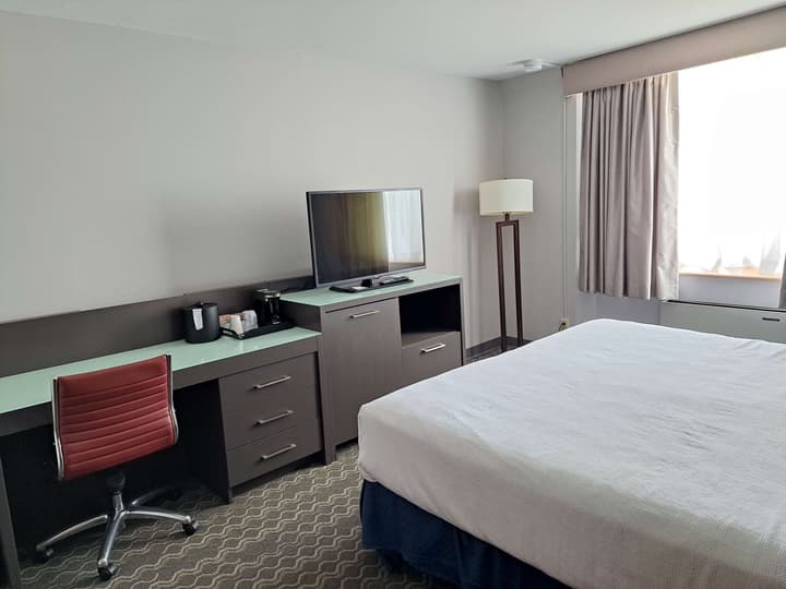 Best Western Plus Vancouver Airport Hotel