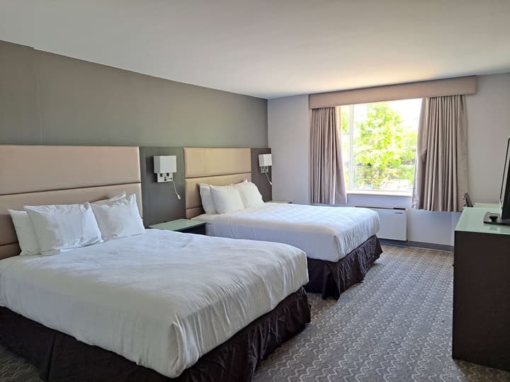 Best Western Plus Vancouver Airport Hotel