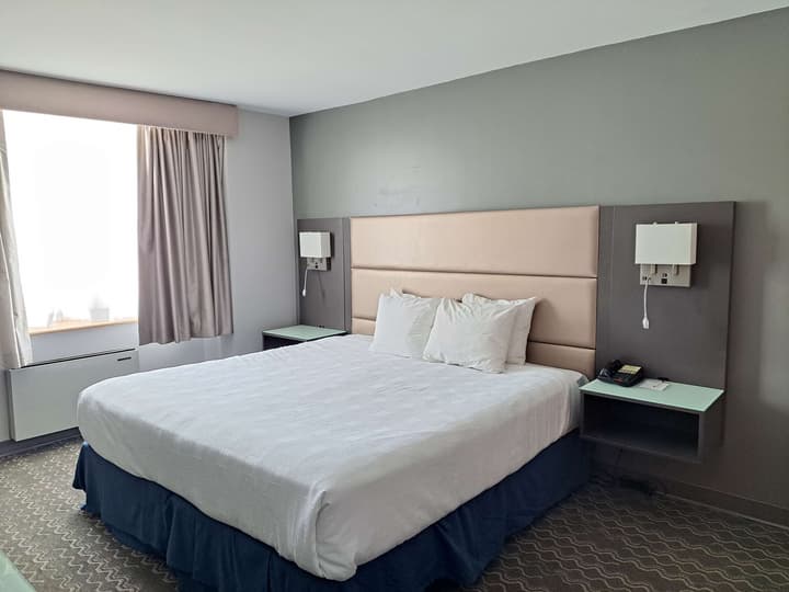 Best Western Plus Vancouver Airport Hotel