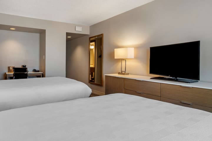 Best Western Plus Vancouver Airport Hotel