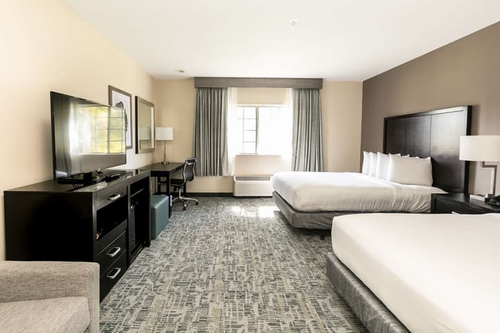 Best Western Inn & Suites San Diego – Zoo/SeaWorld Area