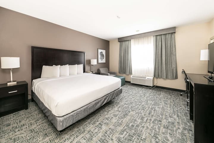 Best Western Inn & Suites San Diego – Zoo/SeaWorld Area