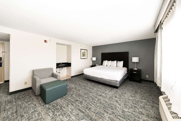Best Western Inn & Suites San Diego – Zoo/SeaWorld Area