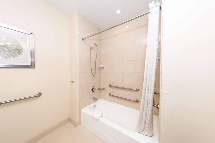 Best Western Inn & Suites San Diego – Zoo/SeaWorld Area