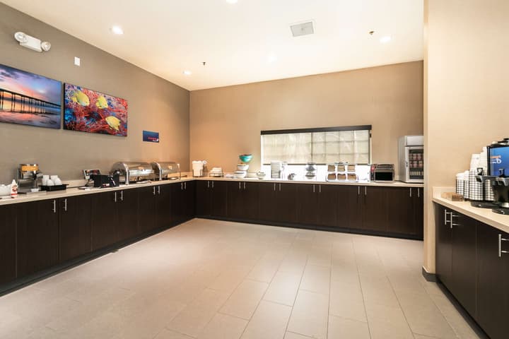 Best Western Inn & Suites San Diego – Zoo/SeaWorld Area