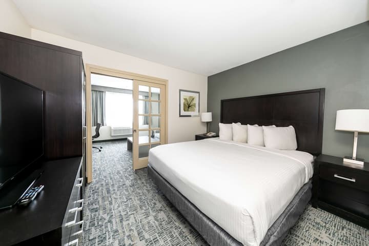 Best Western Inn & Suites San Diego – Zoo/SeaWorld Area