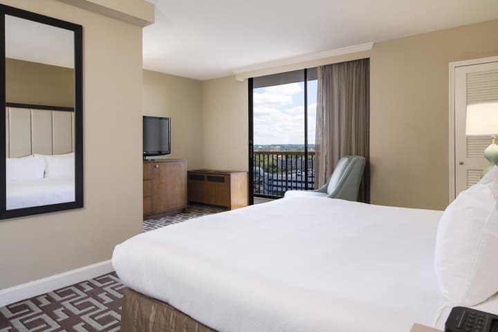 DoubleTree by Hilton Hotel Jacksonville Riverfront