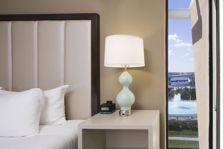 DoubleTree by Hilton Hotel Jacksonville Riverfront
