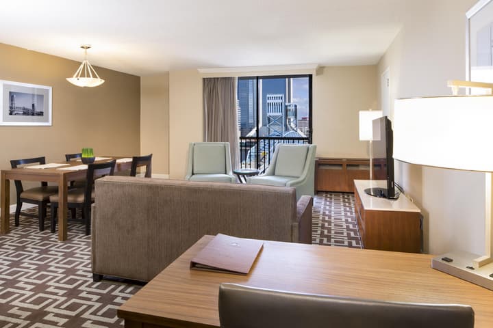 DoubleTree by Hilton Hotel Jacksonville Riverfront