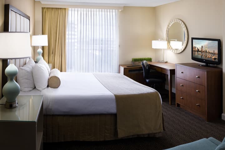 DoubleTree by Hilton Hotel Jacksonville Riverfront