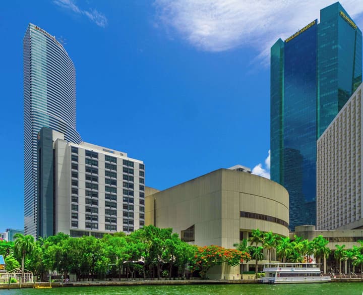 Comfort Inn & Suites Downtown Brickell - Port of Miami