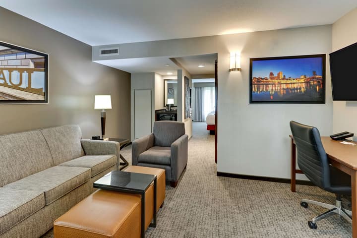 Drury Plaza Hotel St. Paul Downtown