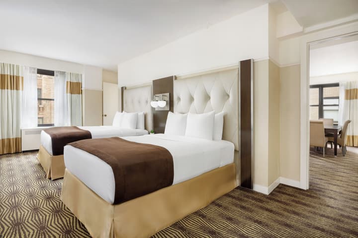NEW YORKER BY LOTTE HOTELS