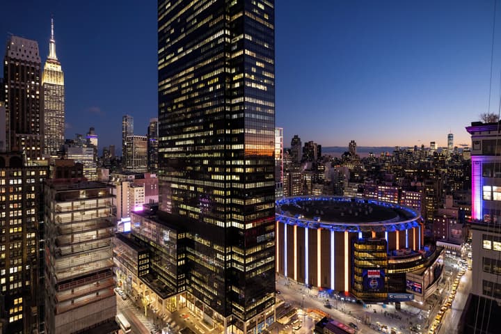 NEW YORKER BY LOTTE HOTELS
