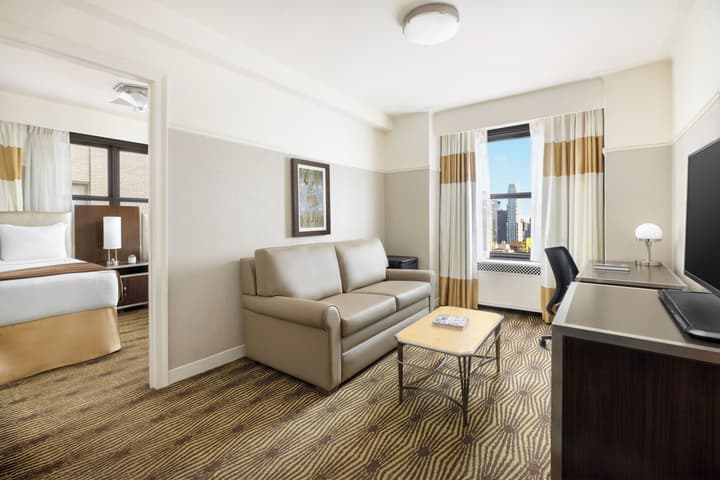 NEW YORKER BY LOTTE HOTELS