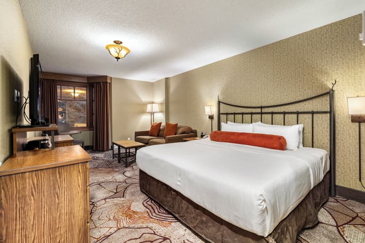 Banff Caribou Lodge and Spa