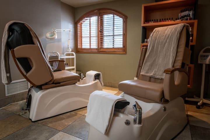 Banff Caribou Lodge and Spa