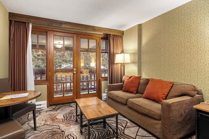 Banff Caribou Lodge and Spa