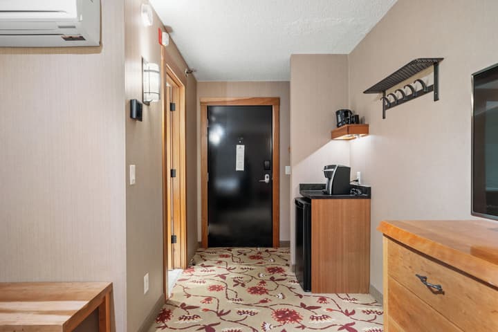 Banff Ptarmigan Inn