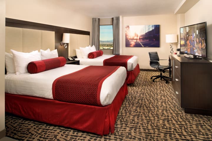 The STRAT Hotel, Casino & Tower